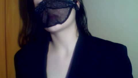 Dita online show from December 30, 2024, 3:13 pm