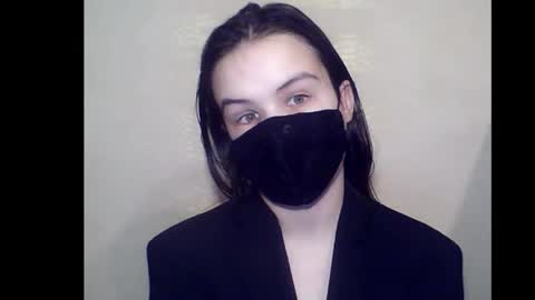 Dita online show from March 1, 2025, 8:42 pm
