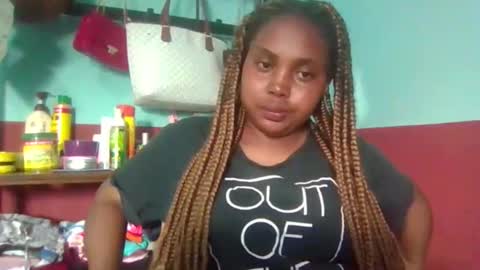 marinarahe online show from December 15, 2025, 9:57 am