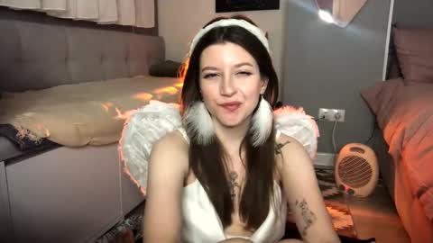 MarinaxMonroe online show from October 29, 2025, 4:53 pm