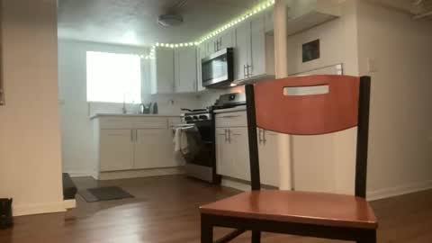 Z online show from December 17, 2025, 6:47 pm