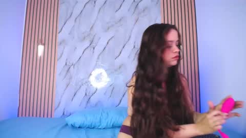 Snapshot of marinella16 chatting on October 13, 2025, 1:55 pm Marinella16 online show from October 13, 2025, 1:55 pm