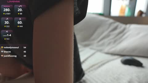 Snapshot of marinyx chatting on March 9, 2026, 4:16 am Mari online show from March 9, 2026, 4:16 am