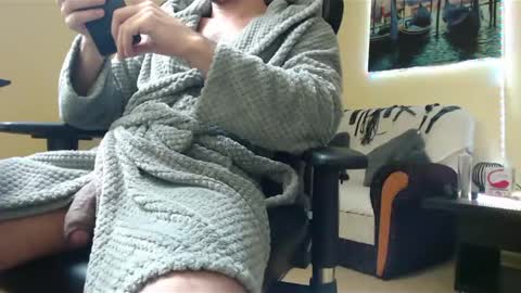 marioslim online show from February 27, 2025, 7:01 am