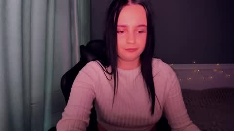 Snapshot of marisasue chatting on March 4, 2025, 10:46 am MarisaSue online show from March 4, 2025, 10:46 am