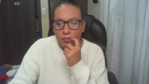 Snapshot of maritsa_millerr chatting on December 7, 2024, 10:56 am maritsa online show from December 7, 2024, 10:56 am