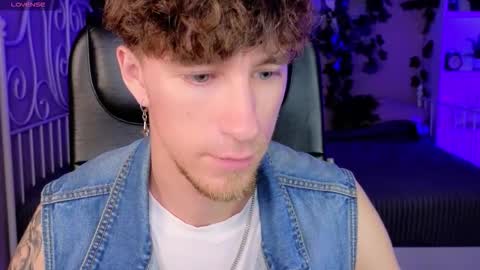 Snapshot of mark_caron chatting on October 9, 2025, 8:51 pm mark_caron online show from October 9, 2025, 8:51 pm