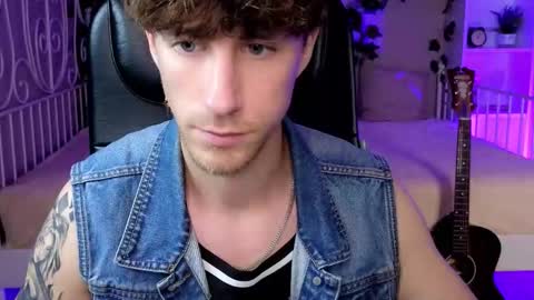 Snapshot of mark_caron chatting on October 18, 2025, 8:53 pm mark_caron online show from October 18, 2025, 8:53 pm