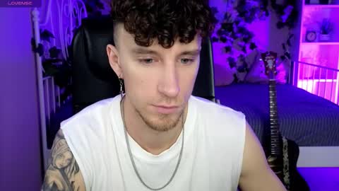 Snapshot of mark_caron chatting on November 13, 2025, 9:58 pm mark_caron online show from November 13, 2025, 9:58 pm