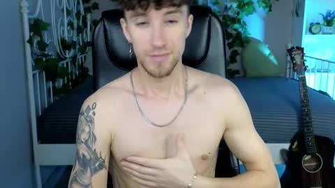 Snapshot of mark_caron chatting on November 26, 2025, 8:43 pm mark_caron online show from November 26, 2025, 8:43 pm