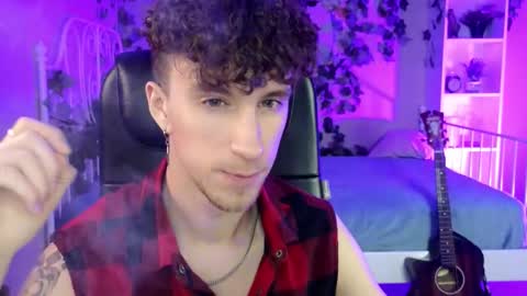 Snapshot of mark_caron chatting on December 2, 2025, 8:26 pm mark_caron online show from December 2, 2025, 8:26 pm