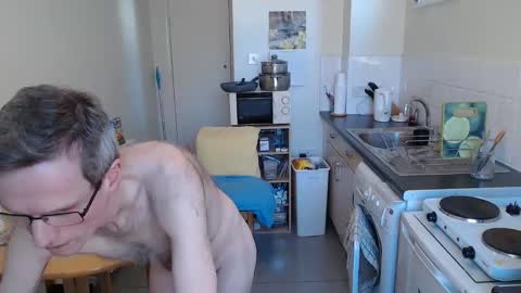 Snapshot of mark_islington chatting on March 21, 2026, 10:42 am mark_islington online show from March 21, 2026, 10:42 am