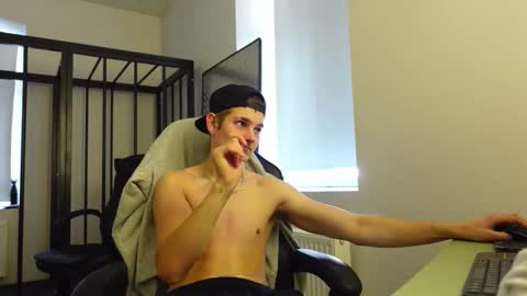 MARK KARSON online show from October 7, 2025, 8:44 am