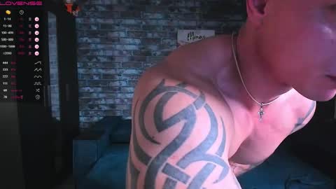 Mark online show from October 26, 2025, 4:29 am