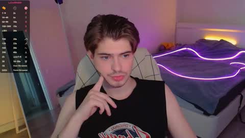 Snapshot of mark_sun chatting on September 14, 2025, 2:16 pm Mark online show from September 14, 2025, 2:16 pm