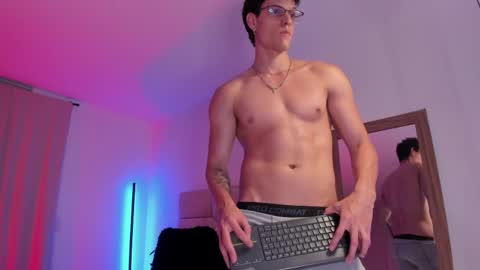 Snapshot of mark_thonson chatting on March 28, 2026, 2:22 am troy online show from March 28, 2026, 2:22 am