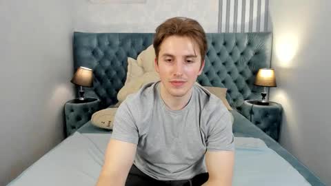 Snapshot of mark_yeti chatting on March 13, 2026, 8:04 pm Mark online show from March 13, 2026, 8:04 pm