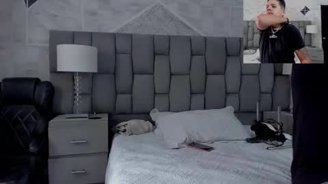 Snapshot of markandphilip chatting on October 29, 2025, 12:40 pm markandphilip online show from October 29, 2025, 12:40 pm