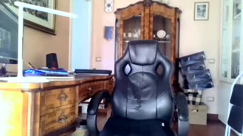 Snapshot of markmarkmark00 chatting on December 26, 2024, 10:05 am markmarkmark00 online show from December 26, 2024, 10:05 am