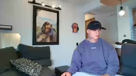 Sebastian online show from September 17, 2025, 10:22 pm