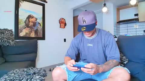 Sebastian online show from October 20, 2025, 8:31 pm