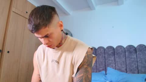 Sebastian online show from December 2, 2025, 1:00 am