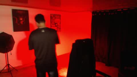 Snapshot of markswitch_ chatting on April 6, 2026, 3:04 am Mark Switch online show from April 6, 2026, 3:04 am