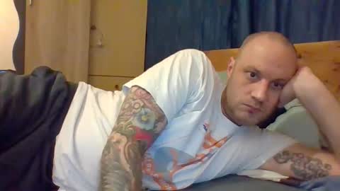 markus_7 online show from November 2, 2025, 6:21 pm