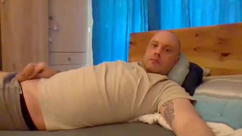 markus_7 online show from April 16, 2026, 12:17 pm