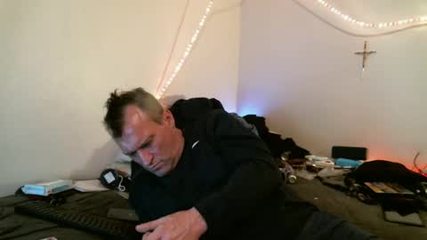 Snapshot of markymark515 chatting on March 8, 2025, 3:17 am MarkyMark7169 online show from March 8, 2025, 3:17 am