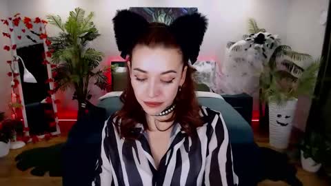 MarlaDewis online show from October 26, 2025, 12:33 pm