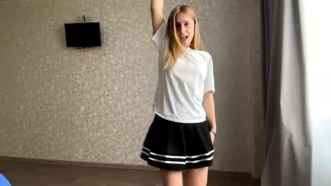 Snapshot of marlenagehlert chatting on September 9, 2025, 2:16 pm Olivia online show from September 9, 2025, 2:16 pm
