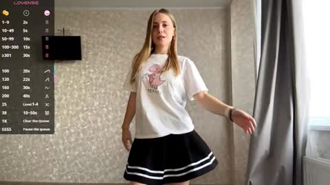 Snapshot of marlenagehlert chatting on September 16, 2025, 2:07 pm Olivia online show from September 16, 2025, 2:07 pm