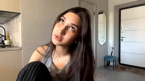 Snapshot of marloeber chatting on June 3, 2026, 2:33 pm Kalli online show from June 3, 2026, 2:33 pm