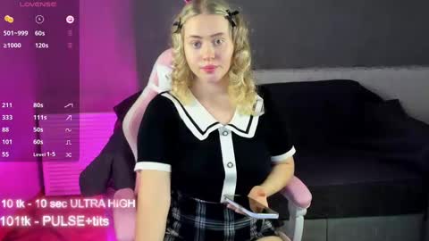 Snapshot of marmel199 chatting on December 10, 2024, 9:00 pm Liza online show from December 10, 2024, 9:00 pm