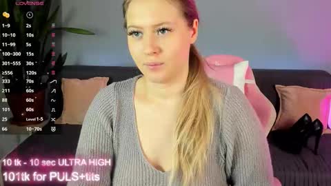 Snapshot of marmel199 chatting on November 25, 2025, 9:53 am Liza online show from November 25, 2025, 9:53 am