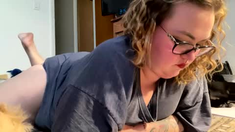 Snapshot of maroon_moon chatting on February 17, 2025, 8:04 pm maroon_moon online show from February 17, 2025, 8:04 pm