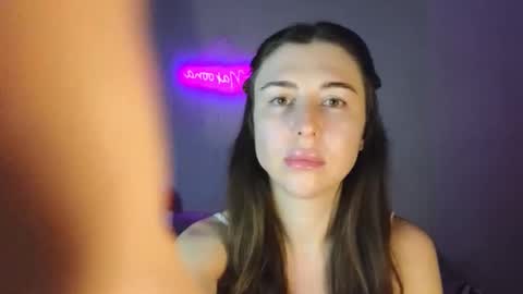 Snapshot of maroonaaa chatting on December 2, 2025, 4:40 am Mary online show from December 2, 2025, 4:40 am