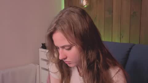 Andriella online show from April 18, 2026, 11:58 am