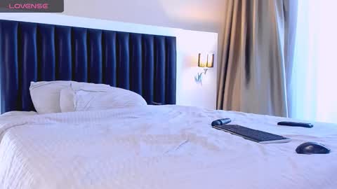 Mari online show from November 25, 2025, 7:08 am