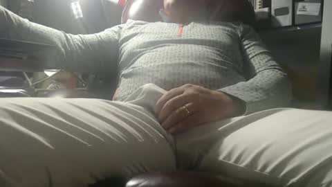 Snapshot of marrieddad19751975 chatting on January 19, 2026, 3:54 am only fans marrieddad19751975 online show from January 19, 2026, 3:54 am