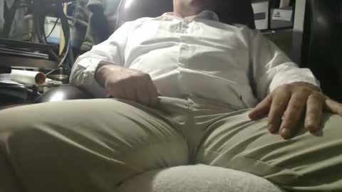 Snapshot of marrieddad19751975 chatting on February 7, 2026, 4:05 am only fans marrieddad19751975 online show from February 7, 2026, 4:05 am