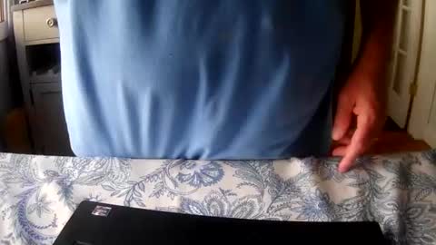 marriedguyold online show from June 17, 2026, 12:40 pm