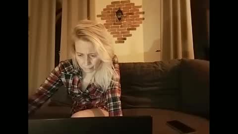 MaryGoRound online show from February 5, 2025, 3:55 am