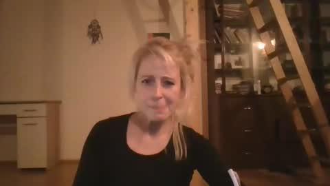 MaryGoRound online show from March 1, 2025, 2:15 am