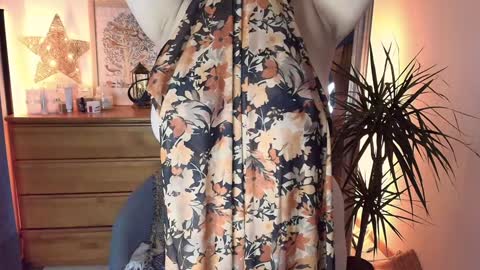 Snapshot of marrygrayes chatting on January 25, 2025, 12:59 am Maria online broadcast from Tuesday to Suturday from 6 pm to 12 pm Germany time Sunday-Monday offline online show from January 25, 2025, 12:59 am