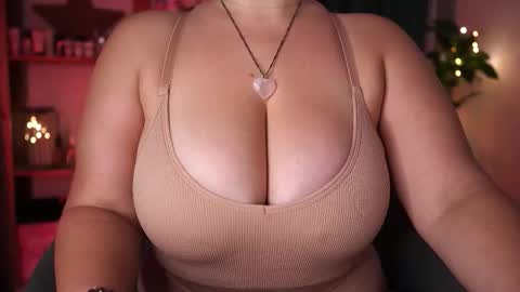 Snapshot of marrygrayes chatting on September 27, 2025, 6:57 pm Maria online broadcast from Tuesday to Suturday from 6 pm to 12 pm Germany time Sunday-Monday offline online show from September 27, 2025, 6:57 pm