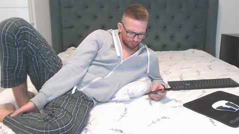 Snapshot of marselle_looker chatting on December 23, 2024, 9:59 am Marselle online show from December 23, 2024, 9:59 am