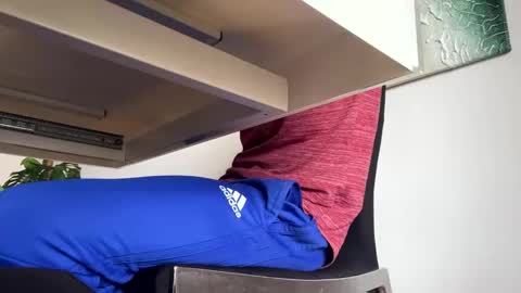 marsupilami_82_ online show from December 4, 2025, 10:24 am