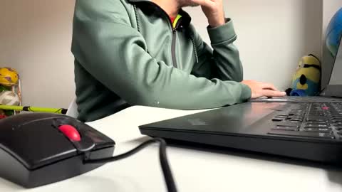 marsupilami_82_ online show from December 16, 2025, 11:48 am